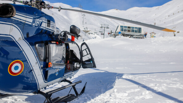 H&eacute;licopt&egrave;re de la SAG stationn&eacute; &agrave; proximit&eacute; de l'accident.