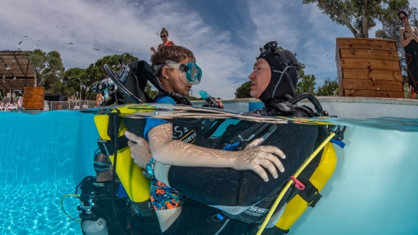 Baptême de plongée dans le cadre de l'opération Du bleu dans les yeux.
