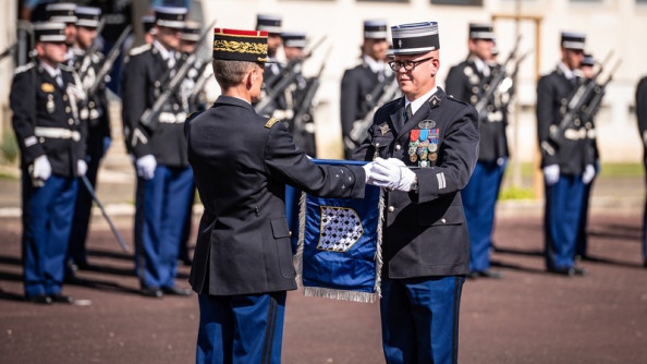 C&eacute;r&eacute;monie militaire &agrave; l'occasion des 50 ans de la SR de Rennes