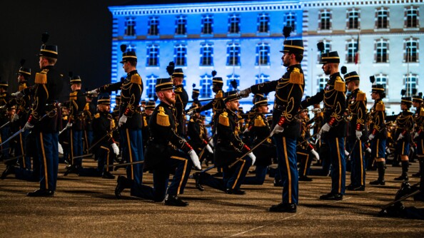 Officiers-élèves adoubant leurs filleuls.