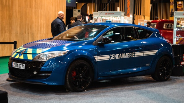 La gendarmerie expose au salon Retromobile (5).jpg