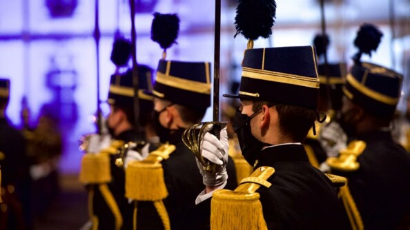 Cérémonie de remise des sabres aux élèves-officiers de l'EOGN (12).JPG