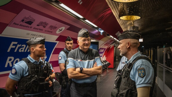 Déplacement DG sur les Champs-Elysées et dans le métro - JOP2024 - 10.jpg