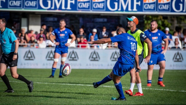 Action lors de la finale de la coupe du Monde militaire de rugby entre la France et Fidji, le 10 septembre à Vannes, dans le Morbihan.