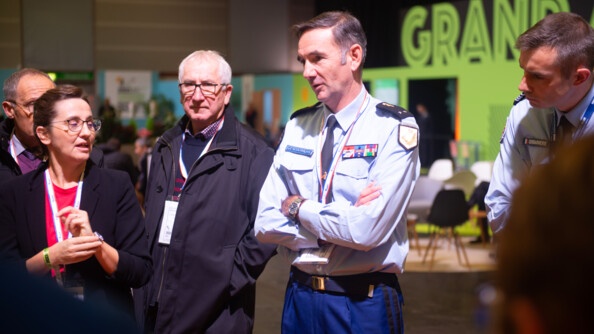 Mercredi 22 novembre, dans le cadre du Salon des maires et des collectivités locales, une vingtaine d’élus a pris part à un rendez-vous matinal, organisé par le Commandement pour l’environnement et la santé (CESAN), en présence de plusieurs personnels de l’unité, dont son commandant, le général Sylvain Noyau.