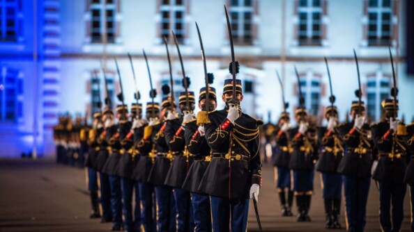 Cérémonie de remise des sabres aux élèves-officiers de l'EOGN (13).JPG