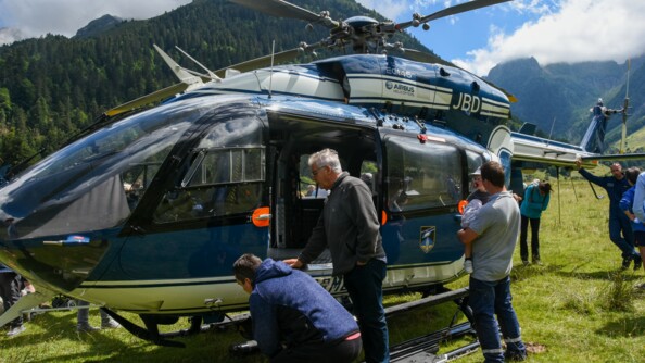 Présentation de l'hélicoptère EC-145 par le détachement aérien de la gendarmerie.jpg