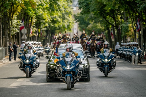 Escorte souverains Thaïlande - motocyclistes