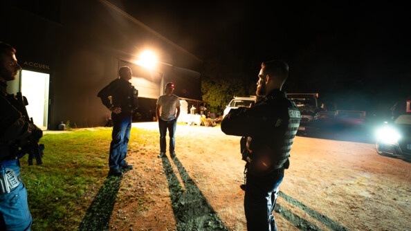 Patrouille de nuit du Détachement de surveillance et d'intervention (DSI) de gendarmes mobiles de Carnac.