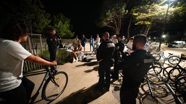 Patrouille de nuit du Détachement de surveillance et d'intervention (DSI) de gendarmes mobiles de Carnac.