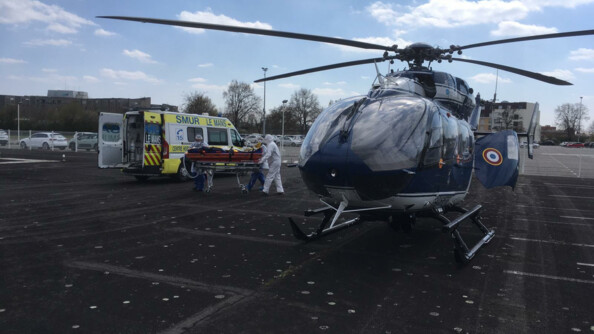 Le 2 avril, les EC 145 de la section aérienne de gendarmerie de Villacoublay ont effectué trois transferts inter-hospitaliers depuis les hôpitaux parisiens ou l'aéroport d'Orly vers les hôpitaux du Mans, d'Angers et de Tours.