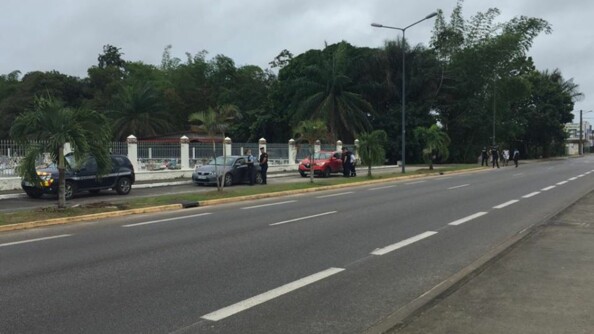 Guyane : opération de contrôle des attestations dérogatoires de déplacement à Saint-Laurent-du-Maroni. La circulation est faible et les piétons peu nombreux. Les règles de confinement sont respectées par la grande majorité des personnes contrôlées. Les conseils dispensés sont bien perçus par la population.