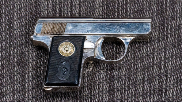 Pr&eacute;sentation des armes &agrave; haute valeur historique ou patrimoniale d&eacute;couvertes &agrave; l&rsquo;occasion de l&rsquo;op&eacute;ration nationale d&rsquo;abandon d&rsquo;armes