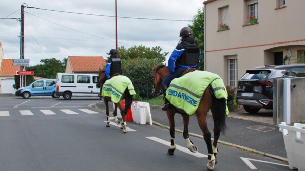 Patrouille en zone pavillonaire.JPG